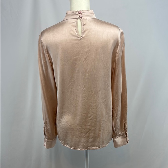 Lily Silk Blouse - Picture 4 of 6